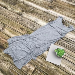 Maxi dress with leg slit